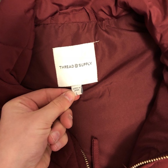 Red vest - Picture 3 of 3